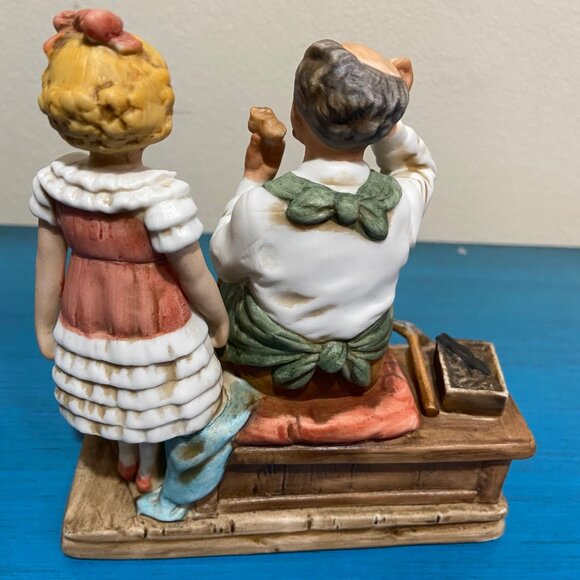 1979 THE COBBLER NORMAN ROCKWELL MUSEUM FIGURINE Girl Dog No Box Exc Condition - Picture 2 of 4